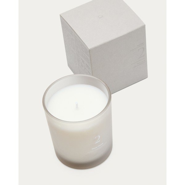 Aromātiskā svece degšanas laiks 20 h Sweet Vanilla – Kave Home-image-3