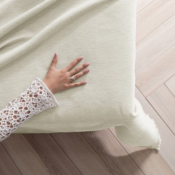 Krēmkrāsas gultas pārklājs no šenila 220x240 cm Talo – Filumi-image-1