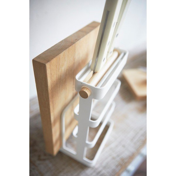 Balts statīvs nažiem un dēlīšiem ar dižskābarža detaļām YAMAZAKI Tosca-image-4