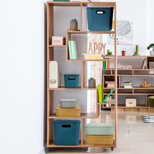 Gaiši zaļa plastmasas uzglabāšanas kaste ar vāku 24,5x18x15 cm – Homéa-image-1