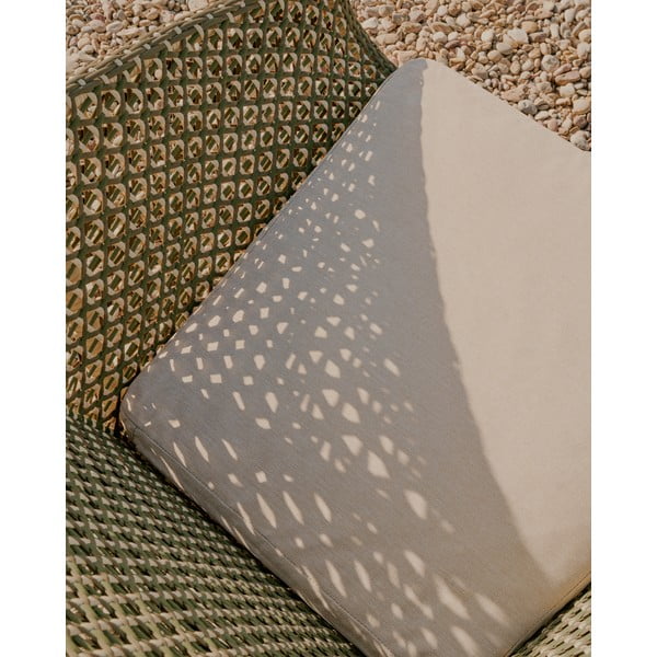 Zaļš/dabīga toņa masīvkoka dārza atpūtas krēsls Olbia – Kave Home-image-3