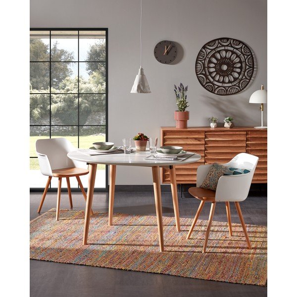 Balts krēsls ar dižskābarža koka kājām Kave Home Klam-image-1