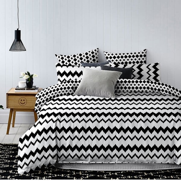Melna un balta divpusējā divguļamā gultasveļa no mikrošķiedras DecoKing Hypnosis Waves, 230 x 220 cm