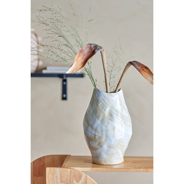 Bēša māla vāze (augstums 31 cm) Obsa – Bloomingville-image-1
