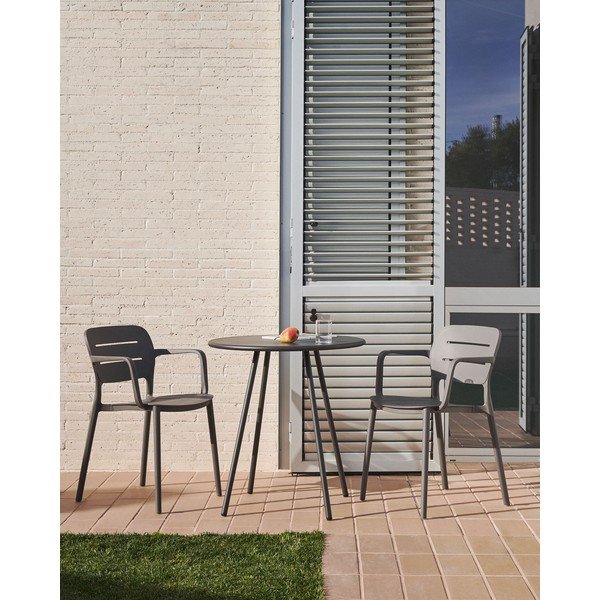 Pelēks plastmasas dārza krēsls Morella – Kave Home-image-1