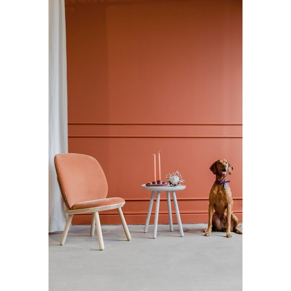 Terakotas oranžs samta krēsls ar oša koka struktūru un ādas detaļām EMKO Naïve-image-1