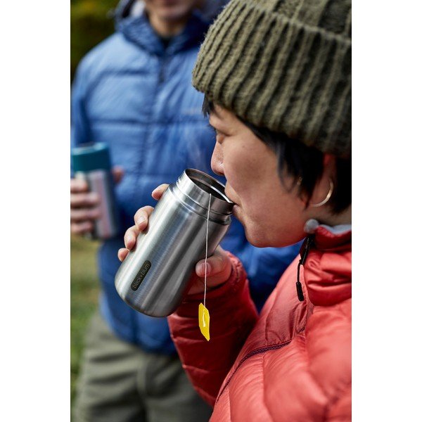 Sudraba krāsas nerūsējošā tērauda termokrūze 340 ml – Black + Blum-image-4