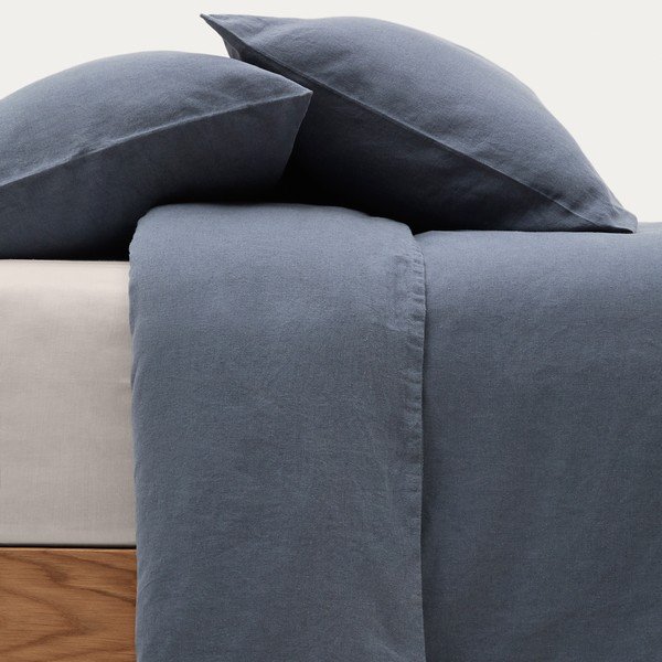 Dūmakaini zila divguļamā/īpaši gara gultas veļa no lina maisījuma 260x240 cm Simmel – Kave Home-image-2