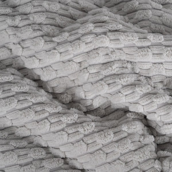 Gaiši pelēks stepēts gultas pārklājs 180x260 cm – Ixia-image-2