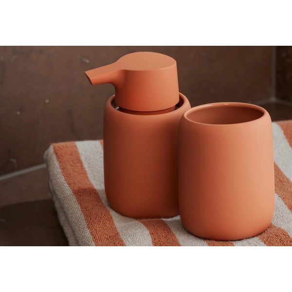 Oranžs/bēšs frotē dvielis no organiskās kokvilnas  70x140 cm Arto – Blomus-image-4