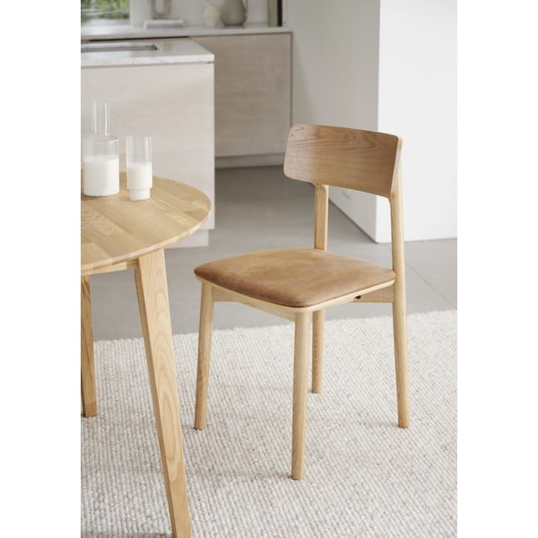 Konjakbrūni/dabīga toņa mākslīgās ādas pusdienu krēsli (2 gab.) Wolcott – Rowico-image-1