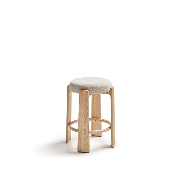 Bēša/gaiša dabīga toņa oša masīvkoka bāra taburete (sēdekļa augstums 65 cm) Granite – Kave Home