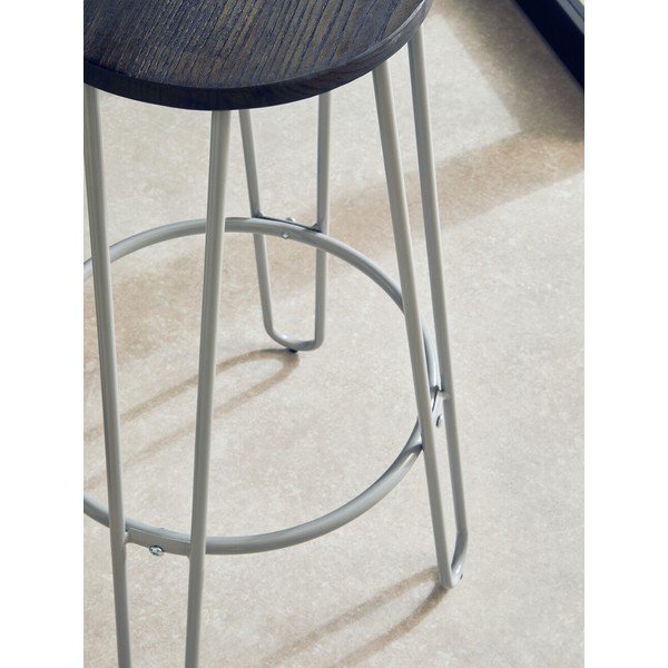 Pelēka/tumša dabīga toņa gobas masīvkoka bāra taburete (sēdekļa augstums 75 cm) District – Premier Housewares-image-3