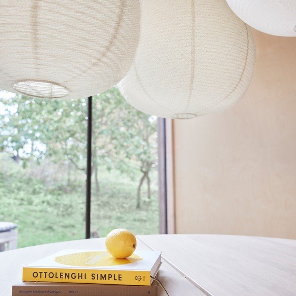 Ziloņkaula krāsas abažūrs ø 38 cm Kojo – OYOY Living Design-image-1