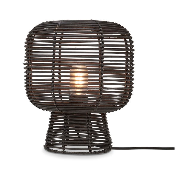 Melna galda lampa ar rotangpalmas abažūru (augstums 30 cm) Tanami – Good&Mojo
