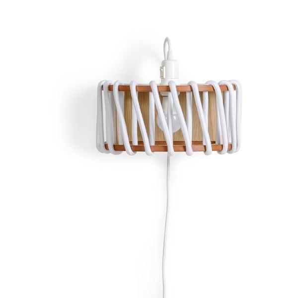 Balta sienas lampa ar koka konstrukciju EMKO Macaron, garums 30 cm