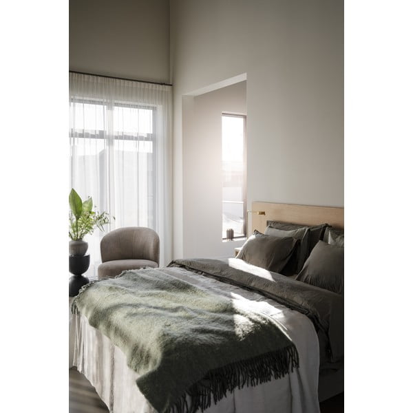 Dabīga toņa ozola masīvkoka gultas galvgalis 240x79 cm Whitmore – Rowico-image-1