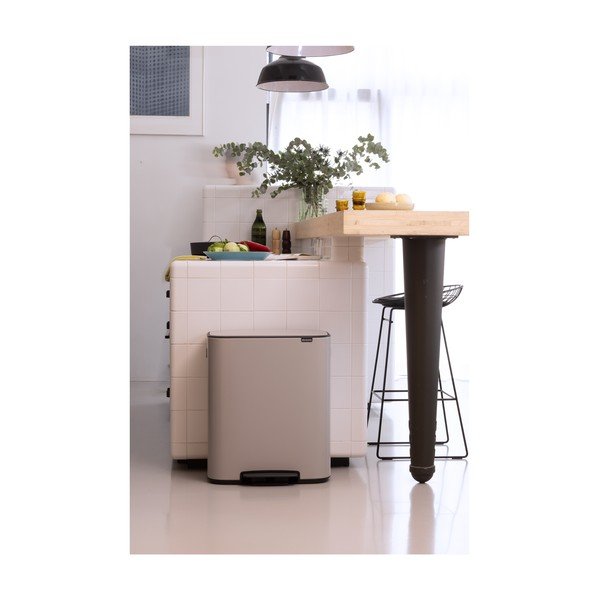 Gaiši pelēka atkritumu šķirošanas/ar pedāli tērauda atkritumu tvertne 2x30 l Bo – Brabantia-image-1