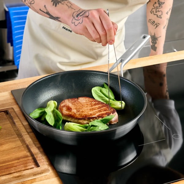 Nerūsējošā tērauda panna ar nelīpošu pārklājumu ø 30 cm Lucca 3.0 – FABINI-image-1