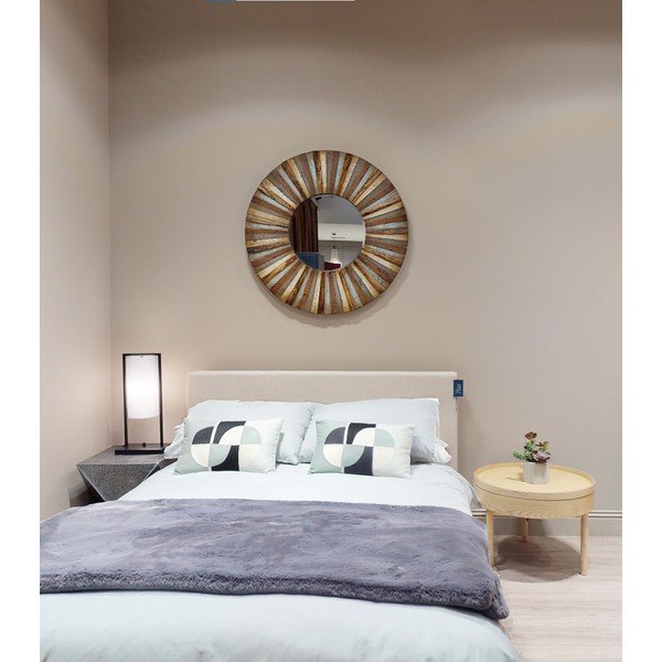 Apaļš sānu galdiņš ar priedes koka imitāciju ø 60 cm Viborg – Premier Housewares-image-2