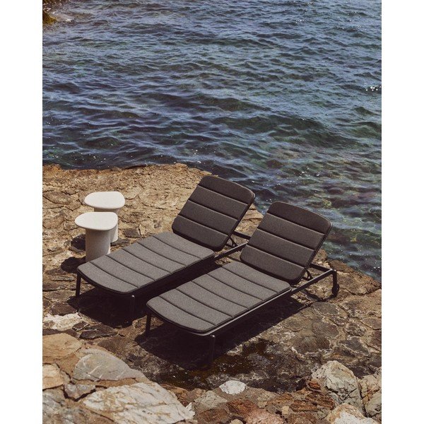 Melns metāla dārza zvilnis Marcona – Kave Home-image-1