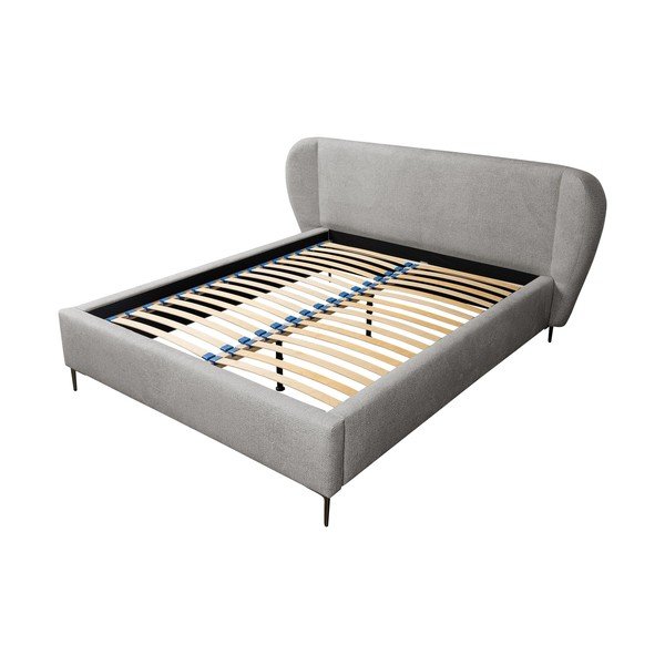 Gaiši pelēka polsterēta divvietīga gulta ar redelēm 140x200 cm Makana – Makamii-image-2
