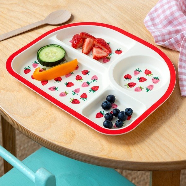 Sarkans/bēšs plastmasas bērnu šķīvis 21x27 cm Little Strawberry – Rex London-image-1
