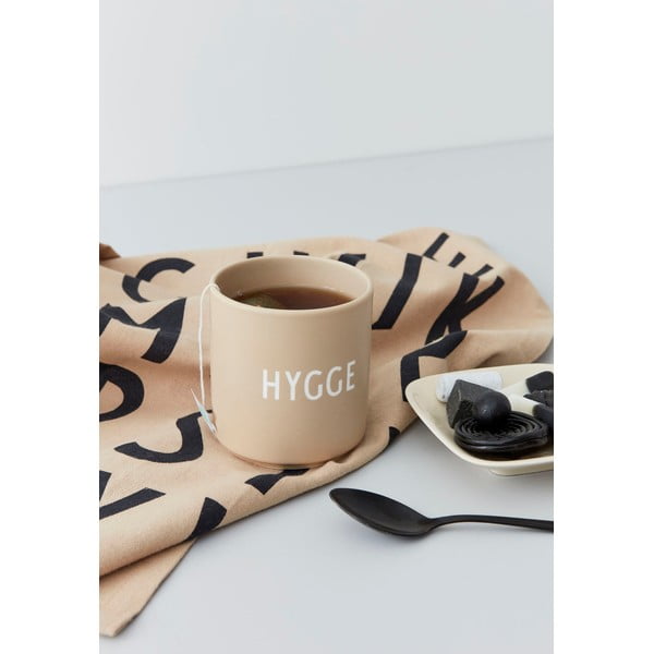 Bēša porcelāna krūze 300 ml Hygge – Design Letters-image-2