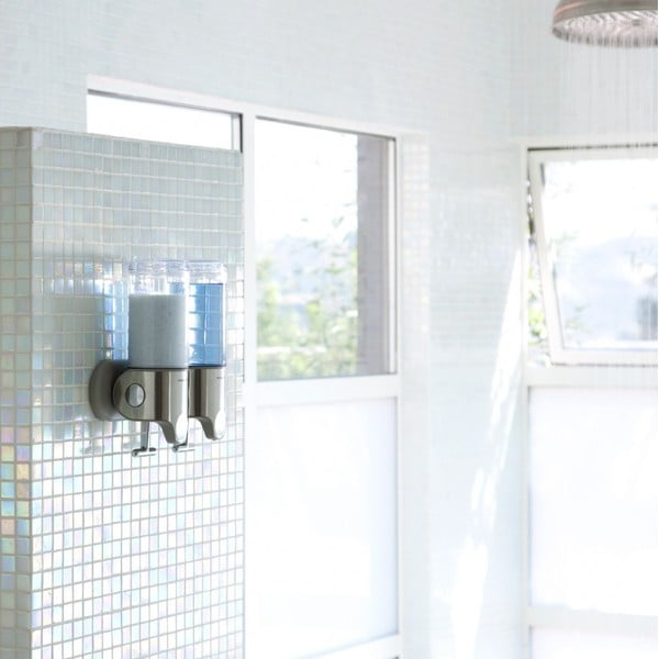 Sienas nerūsējošā tērauda ziepju dozators sudraba krāsā 880 ml – simplehuman-image-3