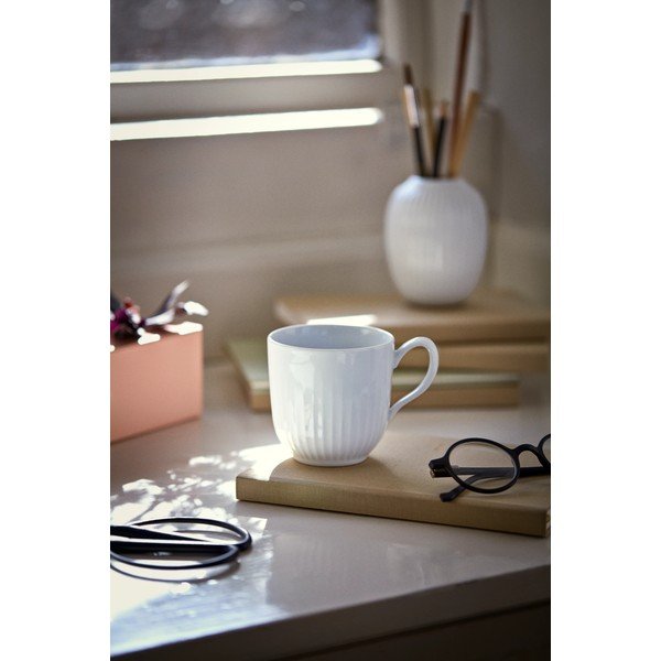 Balta porcelāna krūze 250 ml Hammershøi – Kähler Design-image-1