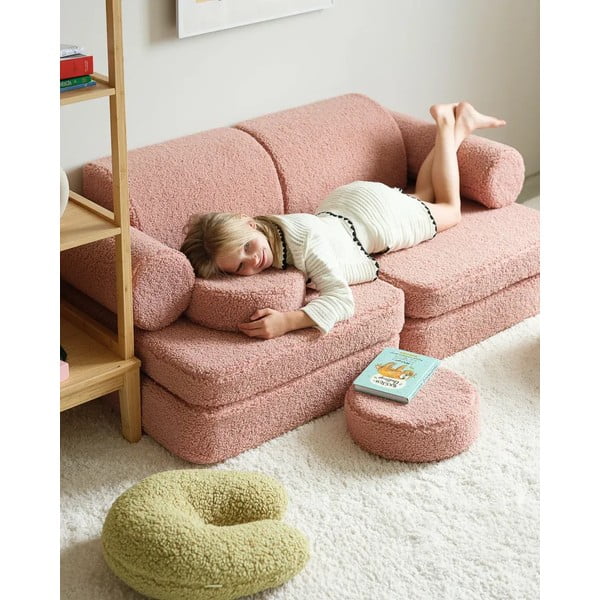 Zaļš bērnu dīvāna spilvens no buklē auduma U – Wigiwama-image-2