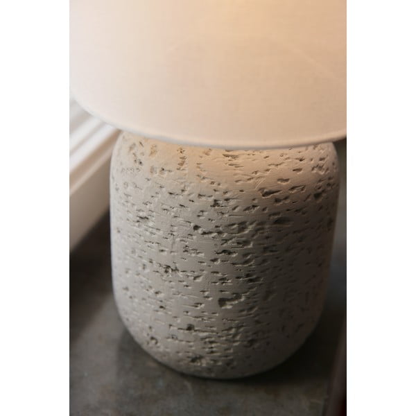 Pelēka galda lampa ar auduma abažūru (augstums 33 cm) Montagna – Markslöjd-image-3