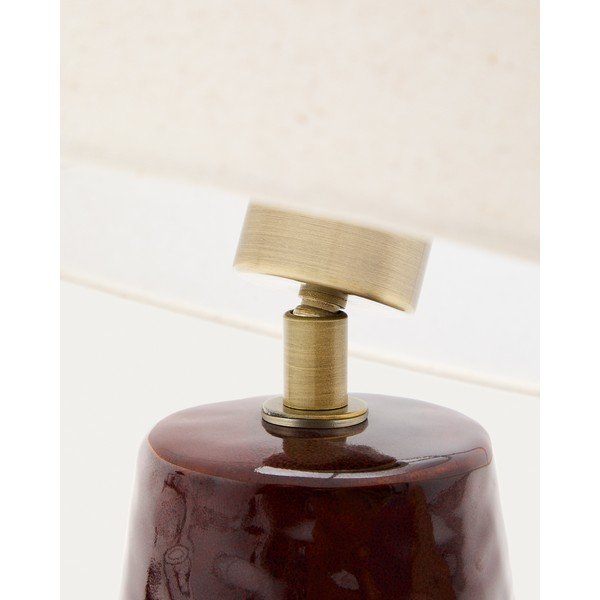 Sarkana/balta galda lampa ar auduma abažūru (augstums 49 cm) Drava – Kave Home-image-3