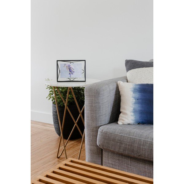 Melns metāla stāvošs/piekarināms foto rāmis 20x15 cm Prisma – Umbra-image-3