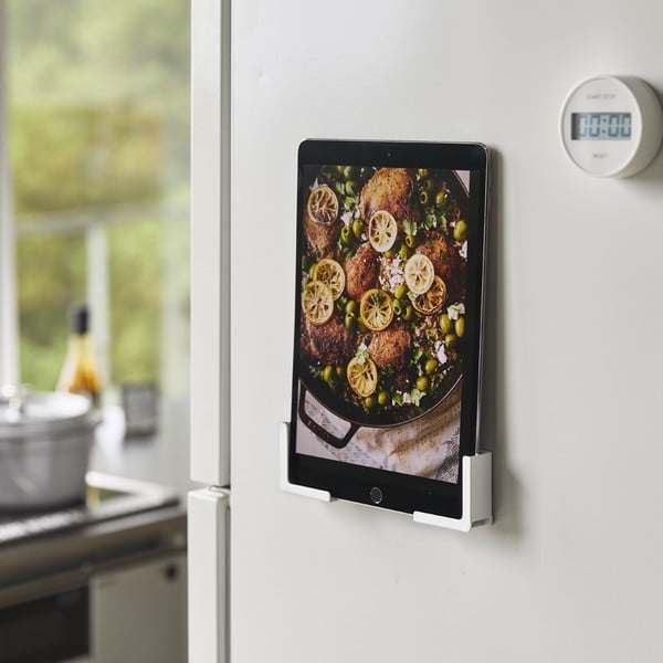 Plastmasas planšetdatora statīvs Tower – YAMAZAKI-image-4