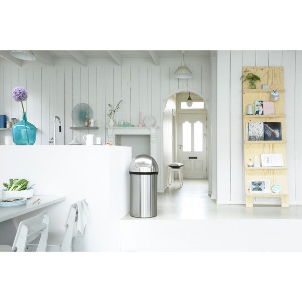 Matētas sudraba krāsas tērauda atkritumu tvertne 60 l Push Bin – Brabantia-image-1