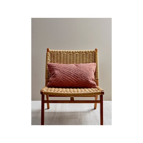 Tumši rozā kokvilnas spilvens Södahl Amanda, 40 x 60 cm-image-1