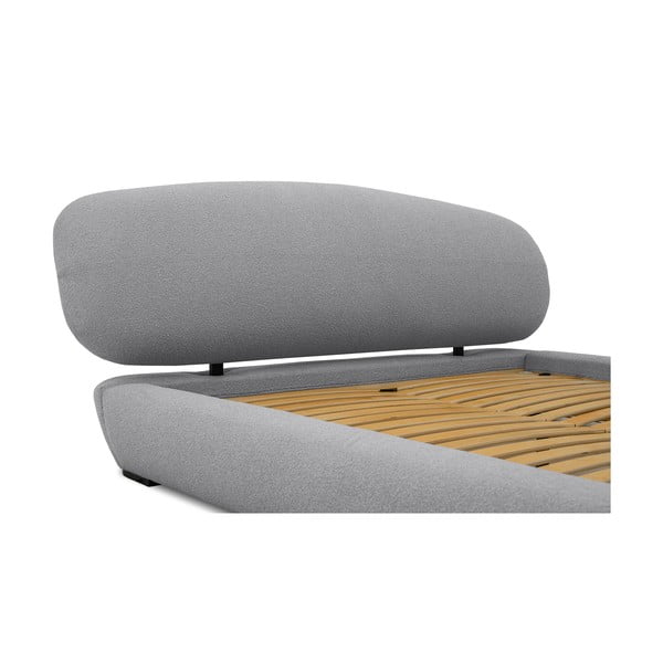 Pelēka polsterēta divvietīga gulta ar redelēm 140x200 cm Odette – Scandic-image-1