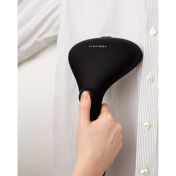 Melns rokas apģērbu tvaicētājs Cirrus 2 – Steamery-image-1