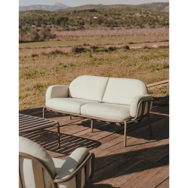 Gaiši pelēks dārza dīvāns Joncols – Kave Home-image-1