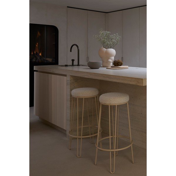 Krēmkrāsas polsterēta bāra taburete (sēdekļa augstums 73 cm) Alice – Light & Living-image-1