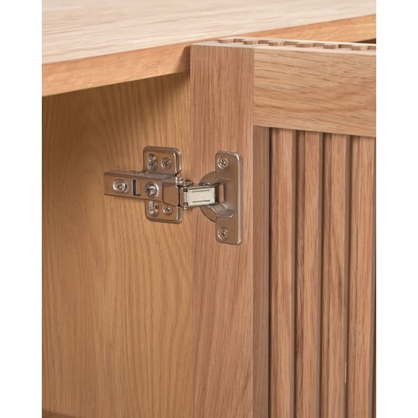 Dabīga toņa zema kumode ar ozolkoka imitāciju 180x72 cm Beyla – Kave Home-image-4