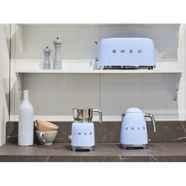 Gaiši zila elektriskā tējkanna 1,7 l 50's Retro Style – SMEG-image-1