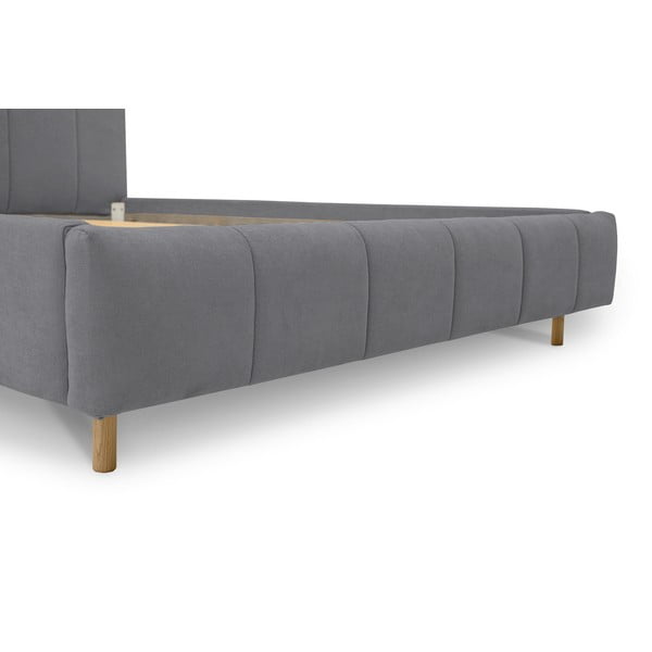 Pelēka polsterēta divvietīga gulta ar redelēm 160x200 cm Zee – Scandic-image-4