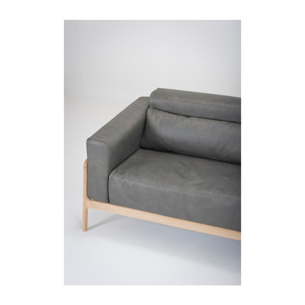 Tumši pelēks bifeļu ādas dīvāns ar masīvkoka konstrukciju Gazzda Fawn, 210 cm-image-2