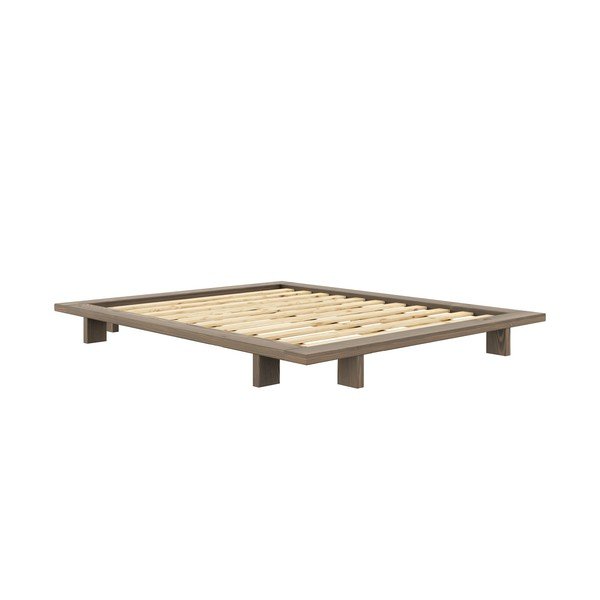 Brūna priedes masīvkoka divvietīga gulta ar redelēm 160x200 cm Japan – Karup Design