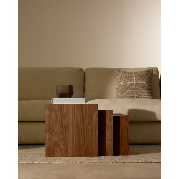 Sānu galdiņi (3 gab.) ar riekstkoka imitāciju 40x60 cm Litto – Kave Home-image-4