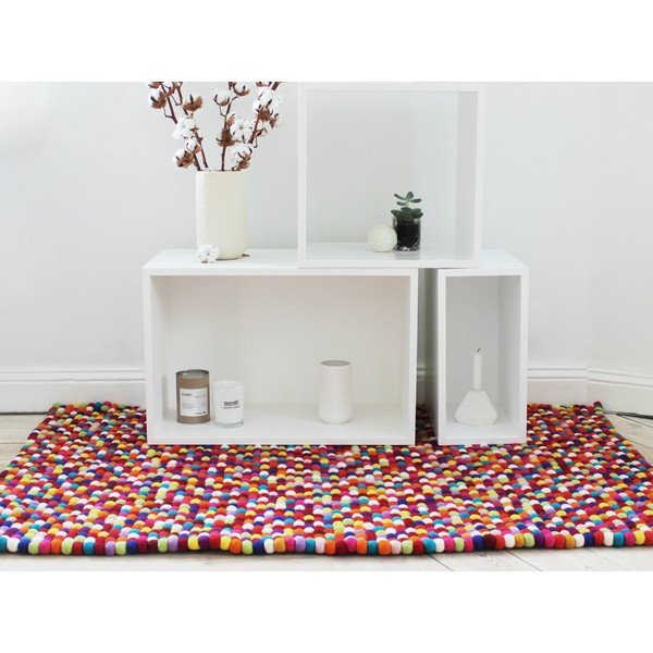 Tumši sarkans bumbiņu vilnas paklājs Wooldot Ball Rugs, 100 x 150 cm-image-2