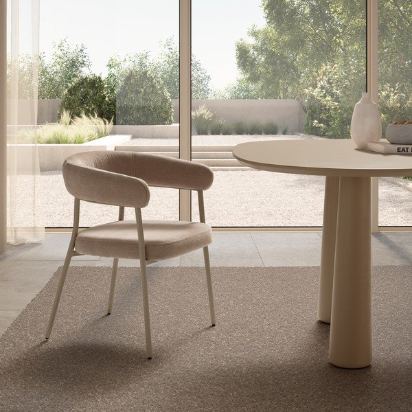 Bēši polsterēti ēdamistabas krēsli ar roku balstiem (2 gab.) Yuri – MOME-image-1