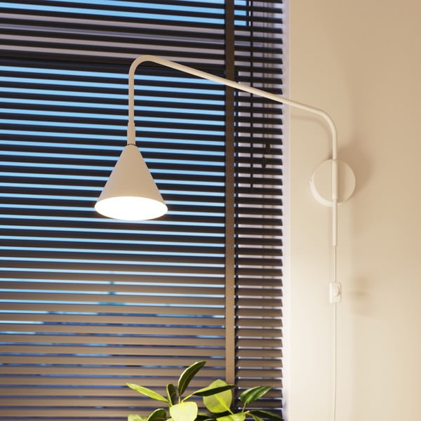 Balta sienas lampa ar vadu Zylo – Sollux-image-1